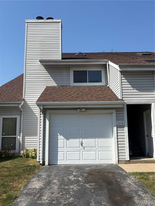 3610 Cypress Creek Dr, Florissant, MO, 63031-8928 | Card Image