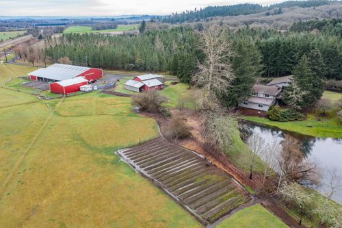 110 Ne Thousand Oak Dr, Corvallis, OR, 97330-9405 | Card Image