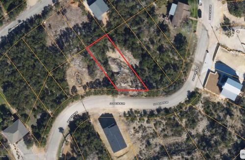 583 Ledgeview Dr, Canyon Lake, TX, 78133-5565 | Card Image