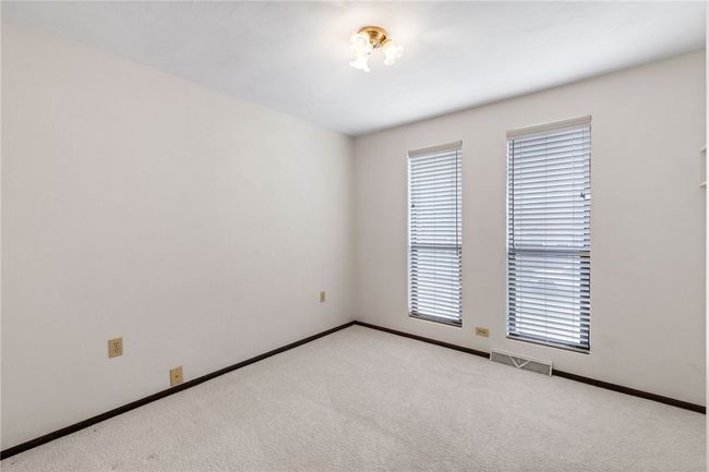 461 Willow St, House other with 3 bedrooms, 3 bathrooms and 2 parking in Springdale PA | Image 17