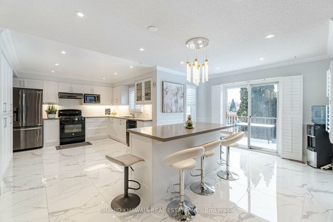 520 Ceremonial Dr, House other with 4 bedrooms, 3 bathrooms and 3 parking in Mississauga ON | Image 15