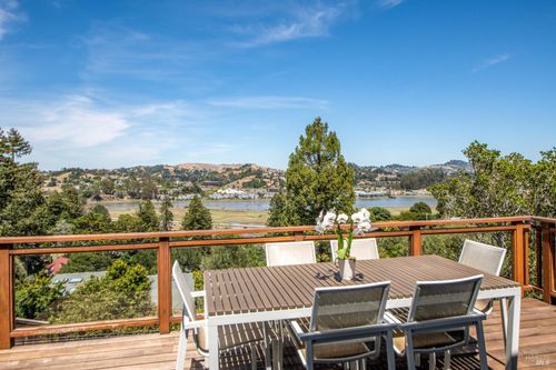 213 California Ave, Mill Valley, CA, 94941-3511 | Card Image