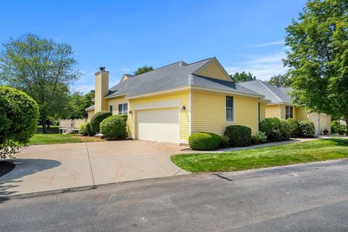 3 Gleneagle Dr, Bedford, NH, 03110-6134 | Card Image