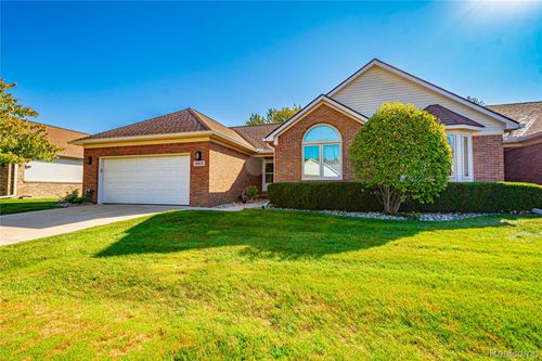 582 Snowbird Circle E Circle E, St Clair, MI, 48079 | Card Image
