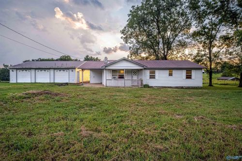 2565 County Road 82, Crossville, AL, 35962-5043 | Card Image
