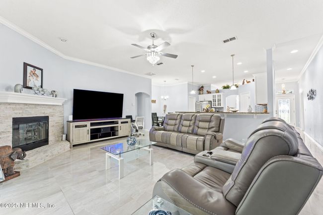 1383 King Rail Ln, House other with 4 bedrooms, 2 bathrooms and null parking in MIDDLEBURG FL | Image 14