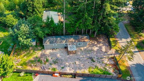 8397 Golden Valley Blvd, Maple Falls, WA, 98266-8271 | Card Image