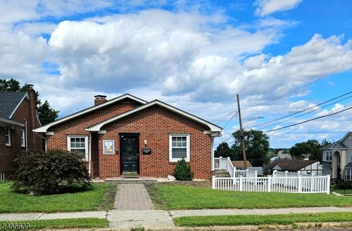 1 Snapper Ave, South River, NJ, 08882-1854 | Card Image