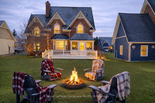 202 Snowbridge Way, Blue Mountains, ON, L9Y0V1 | Card Image