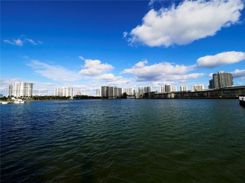 apt-f412-2861 Leonard Dr, Aventura, FL, 33160-3926 | Card Image
