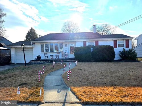 154 Sunnyside Ln, BELLMAWR, NJ, 08031-1141 | Card Image