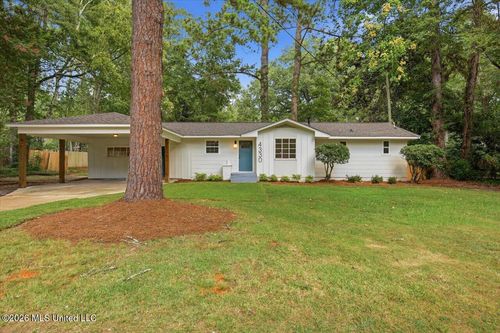 4330 Manhassett Drive, Jackson, MS, 39211 | Card Image