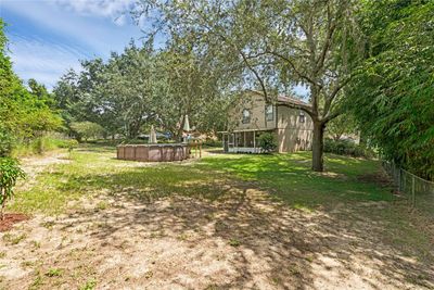 Large back yard | Image 3