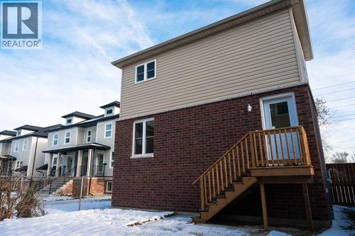 3-3495 Bloomfield Rd, Windsor, ON, N9C1R8 | Card Image