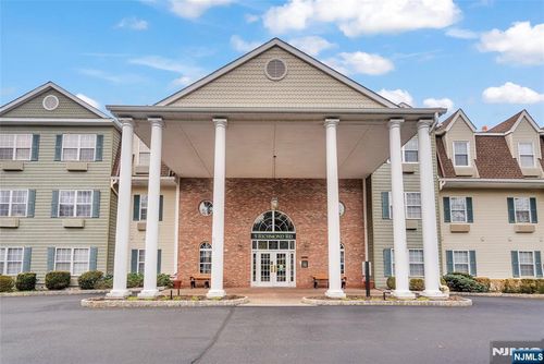 5320 Richmond Rd, West Milford, NJ, 07480-1924 | Card Image