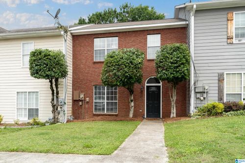 231 Cambrian Ridge Trl, PELHAM, AL, 35124-4822 | Card Image