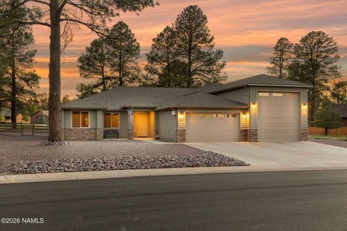 530 S Pinehurst Drive, Williams, AZ, 86046 | Card Image