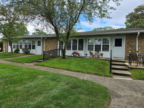 311c-311 Woodbridge Dr, Ridge, NY, 11961-1102 | Card Image