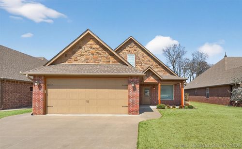 3104 Harbour Town Pl, Claremore, OK, 74019-4908 | Card Image