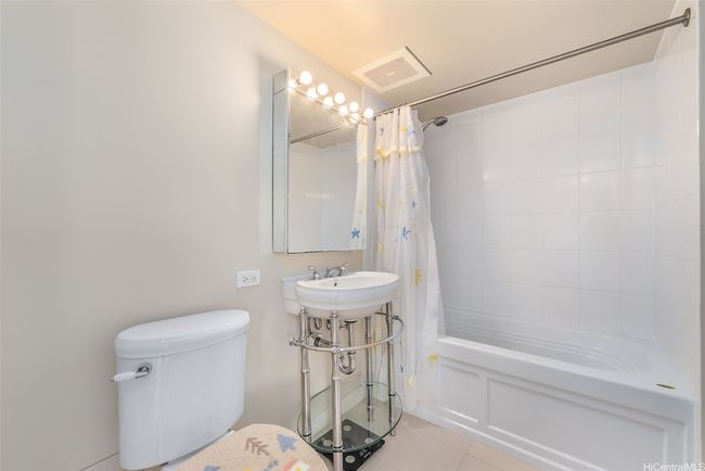II-1801 - 1296 Kapiolani Blvd, Condo with 1 bedrooms, 1 bathrooms and 1 parking in Honolulu HI | Image 11