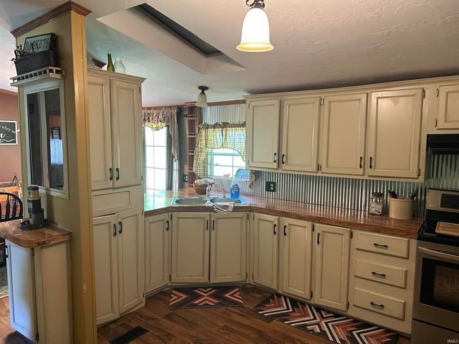 6577 S Fowler Rd, House other with 3 bedrooms, 2 bathrooms and null parking in Bloomfield IN | Image 7