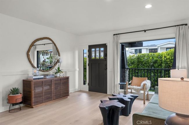 1012 10 Th St, House other with 4 bedrooms, 5 bathrooms and 8 parking in Manhattan Beach CA | Image 12