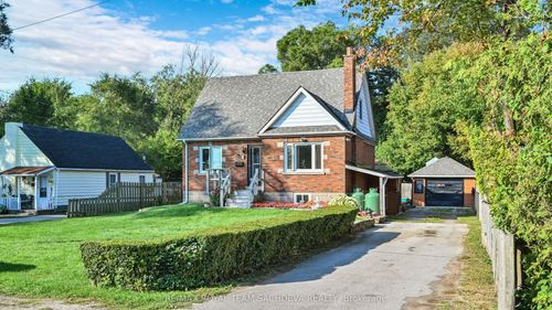 4 Adams Dr, Scarborough, ON, M1E2W8 | Card Image