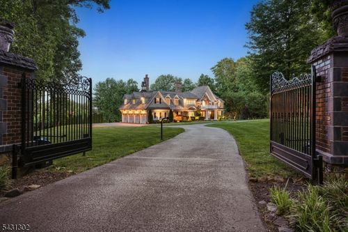 17 Fawn Hill Dr, Morristown, NJ, 07960-6723 | Card Image
