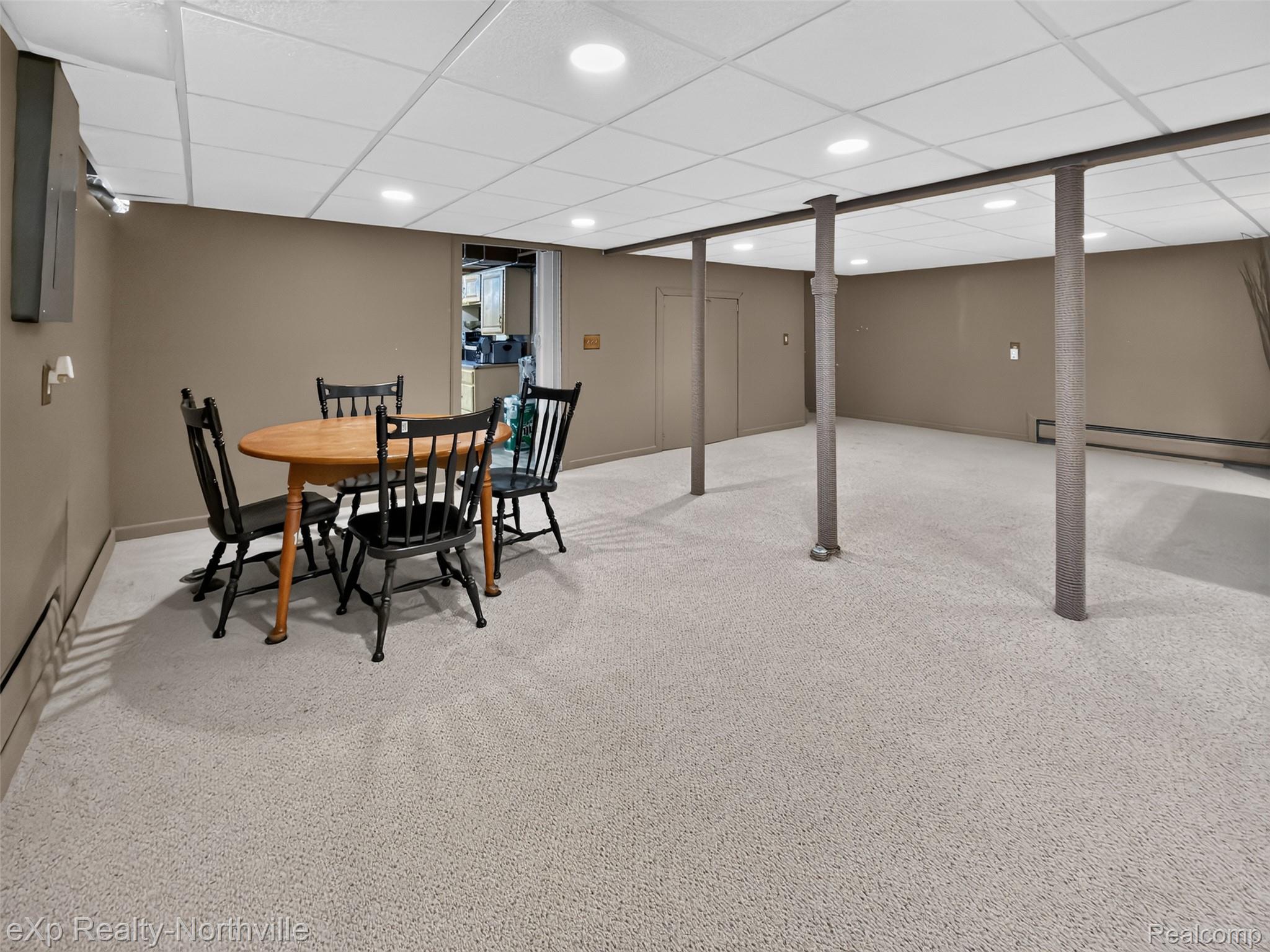 Residential in Livonia 4