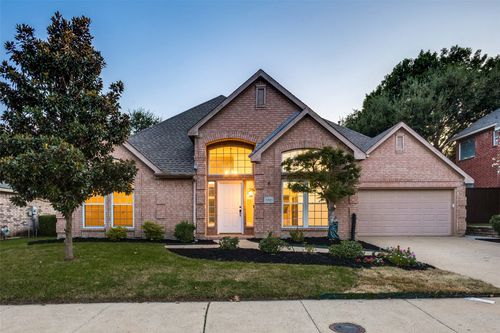 8421 Lanners Dr, McKinney, TX, 75072-5833 | Card Image