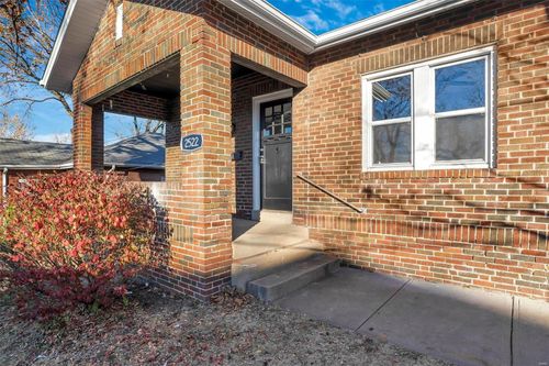 2522 Circle Drive, Maplewood, MO, 63143 | Card Image