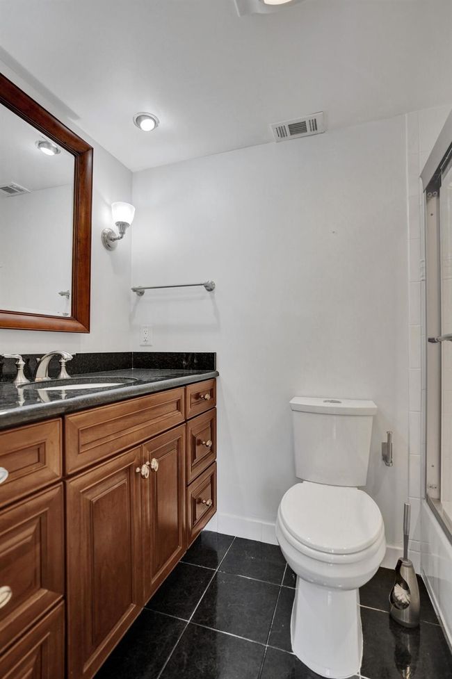 APT-918C - 3300 S Ocean Blvd, Condo with 2 bedrooms, 2 bathrooms and null parking in Highland Beach FL | Image 27