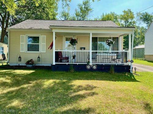 1964 Bonnie Brae Ave Ne, Warren, OH, 44483-3516 | Card Image