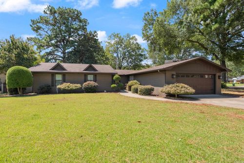 11 Red Oak Dr, Conway, AR, 72034-3419 | Card Image