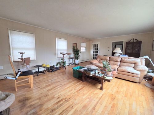 85 Underclyffe Rd, St. Johnsbury, VT, 05819-1035 | Card Image