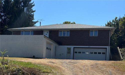 247 Welsh Rd, Valencia, PA, 16059-3515 | Card Image