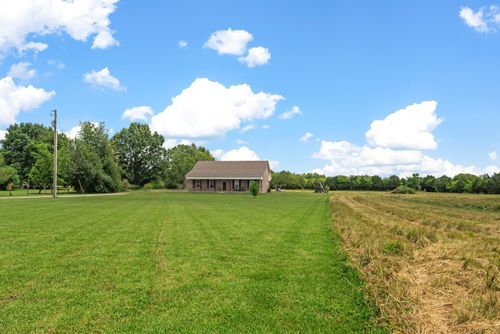 1362 Rocky Glade Rd, Eagleville, TN, 37060-4045 | Card Image