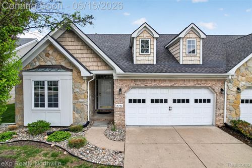 20-15752 Hunter Grv, Livonia, MI, 48154-1723 | Card Image
