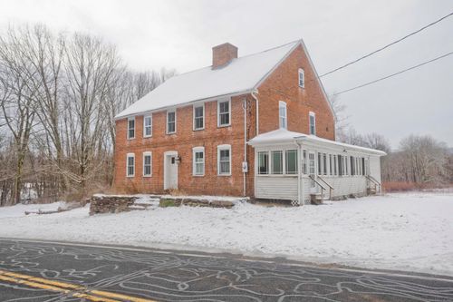 1095 S Grand St, West Suffield, CT, 06093-3435 | Card Image