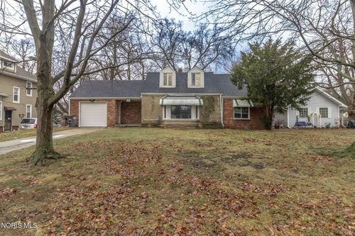 2424 Lark Ave, Toledo, OH, 43613-2753 | Card Image