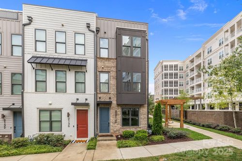 2140 Terwilliger Ter, Charlotte, NC, 28203-4087 | Card Image