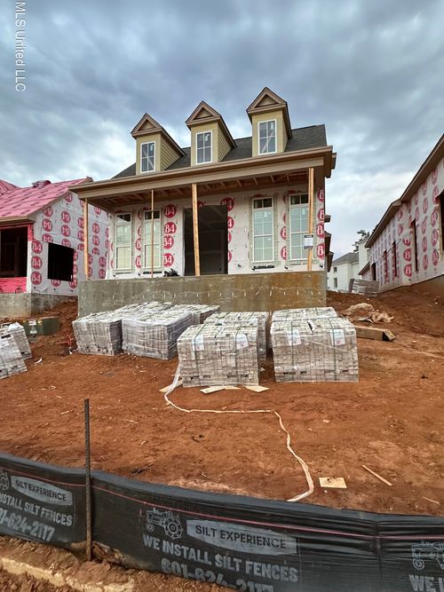 137 Water St, Madison, MS, 39110-6385 | Card Image