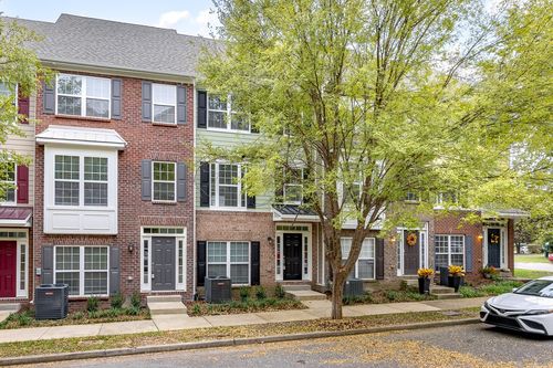 8222 Lenox Creekside Dr, Antioch, TN, 37013-4630 | Card Image