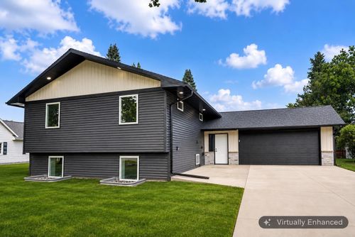 1215 8th St, Jesup, IA, 50648-1015 | Card Image