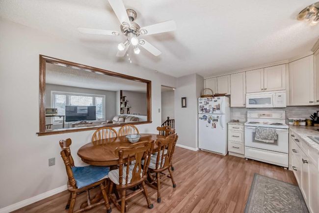 3816 Dover Ridge Drive Se, Home with 3 bedrooms, 1 bathrooms and 2 parking in Calgary AB | Image 11