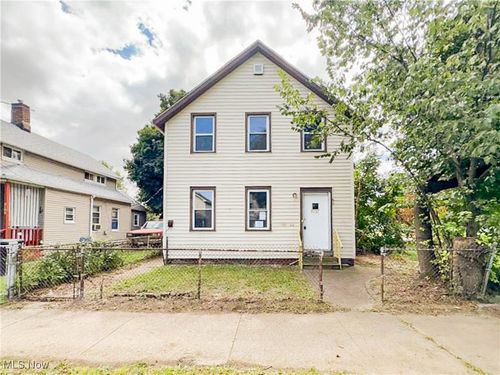 3131 Seymour Ave, Cleveland, OH, 44113-5032 | Card Image