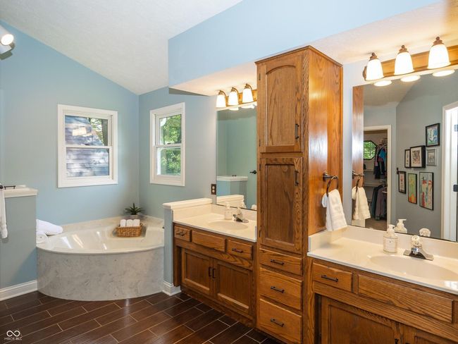 Primary Bath Features Dbl. Vanities, Shower and Soaking Tub | Image 27