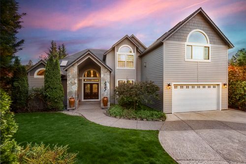 2567 Coriander Way, Grants Pass, OR, 97527-5857 | Card Image