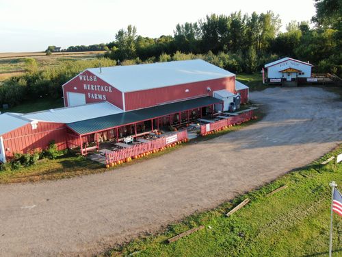 20758 528th Ave, Lake Crystal, MN, 56055-2200 | Card Image