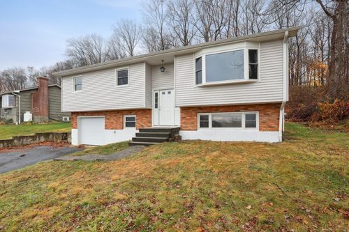 12 Hillandale Road, Danbury, CT, 06811 | Card Image